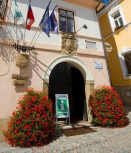 OTVÍRACÍ DOBA MEZI SVÁTKY