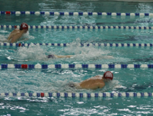 Vodní noc v bazénu